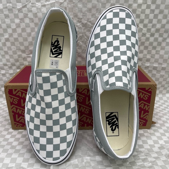 Vans WMN Classic Slip-On
Color Theory Checkerboard Pure Grey
VN000D5PEPO Sneaker - Picture 4 of 16